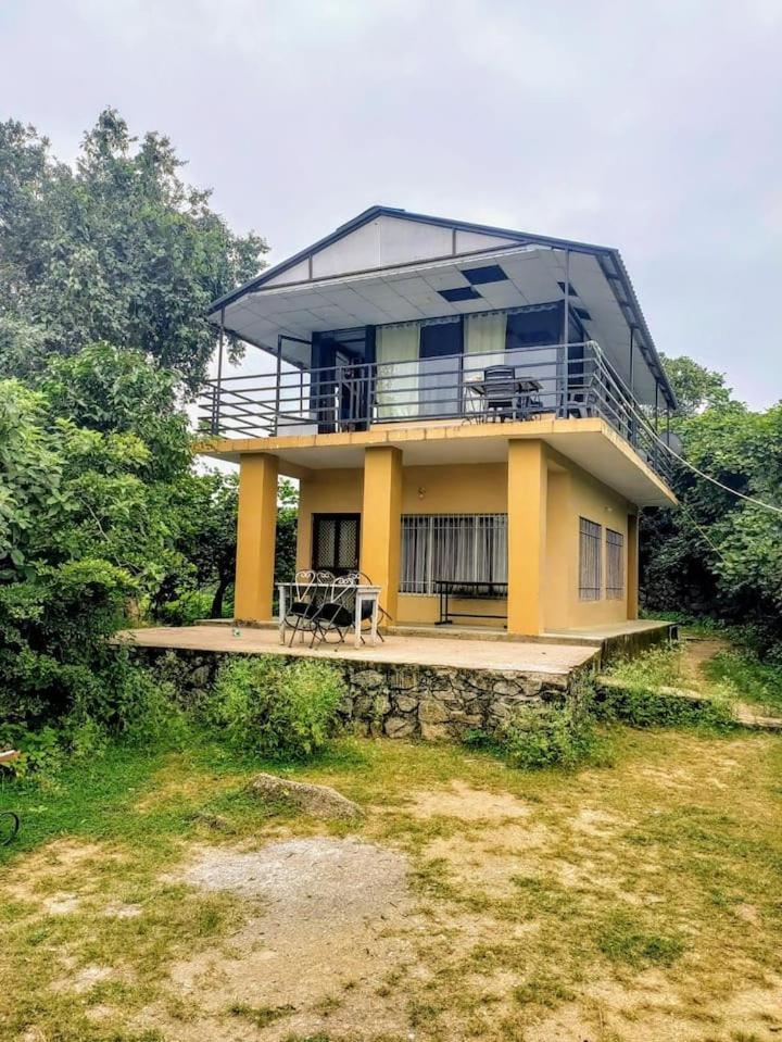 Dude Ranch Vila Monte Abu Exterior foto
